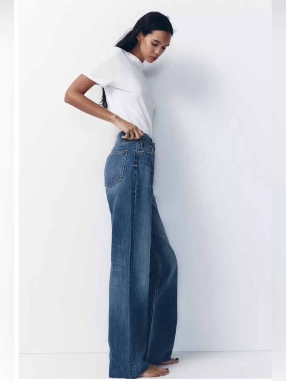 ZARA TRF High-Rise Wide-Leg Jeaans with raw hem Tall girl friendly size 12